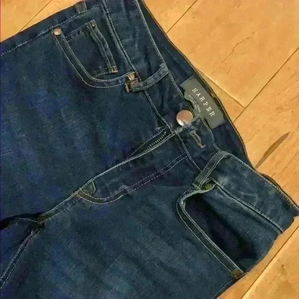 AG Harper Jeans New Condition Size 26 - Picture 3 of 7